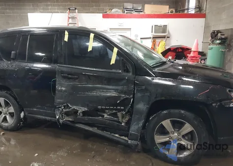 2017 Jeep Compass High Altitude Fwd z USA, uszkodzony, nr VIN 1C4NJCEB8HD189368